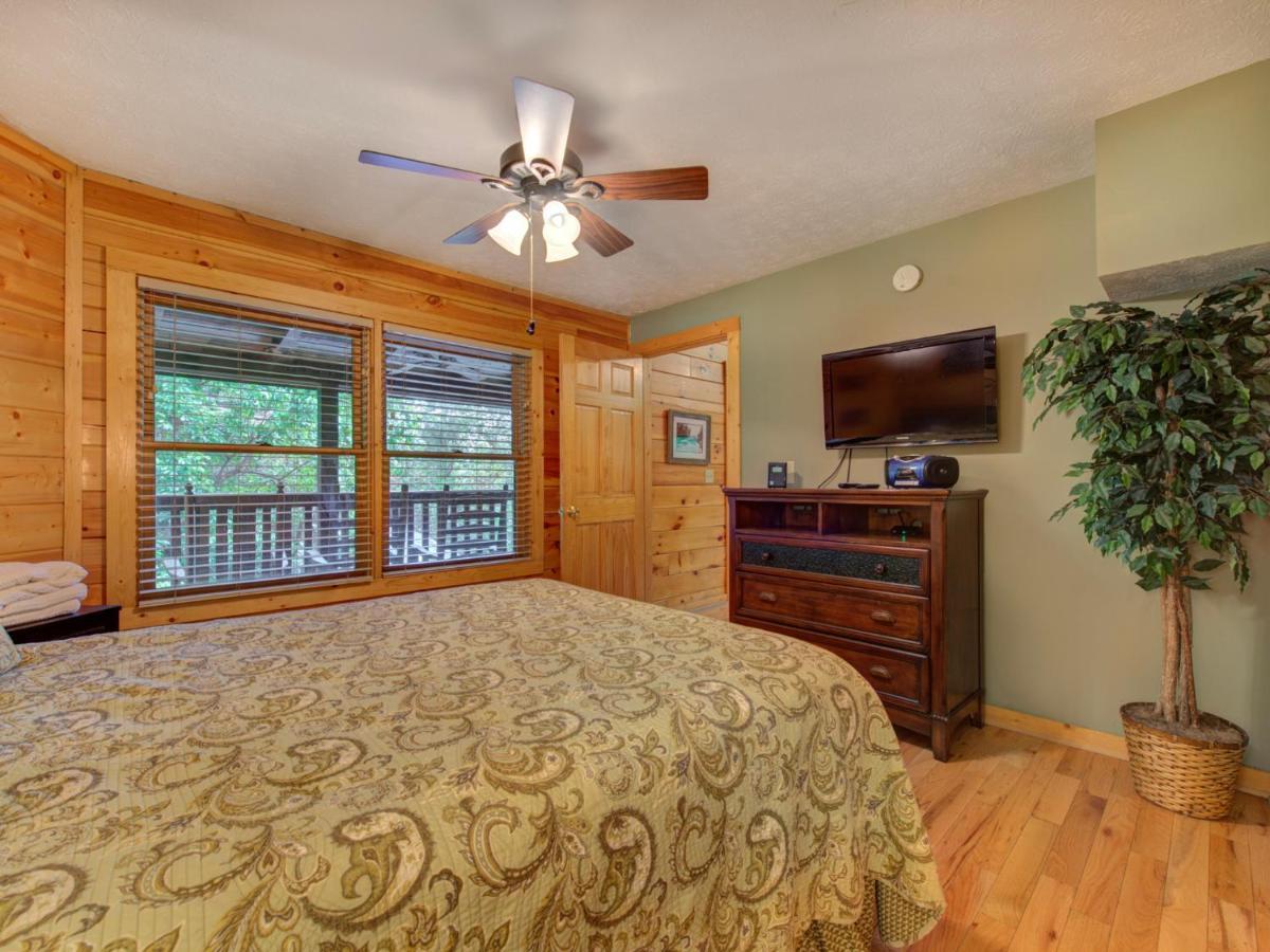 גטלינבורג Bear'S Corner, 3 Bedrooms, Wifi, Pool Table, Hot Tub, Wifi, Sleeps 10 מראה חיצוני תמונה