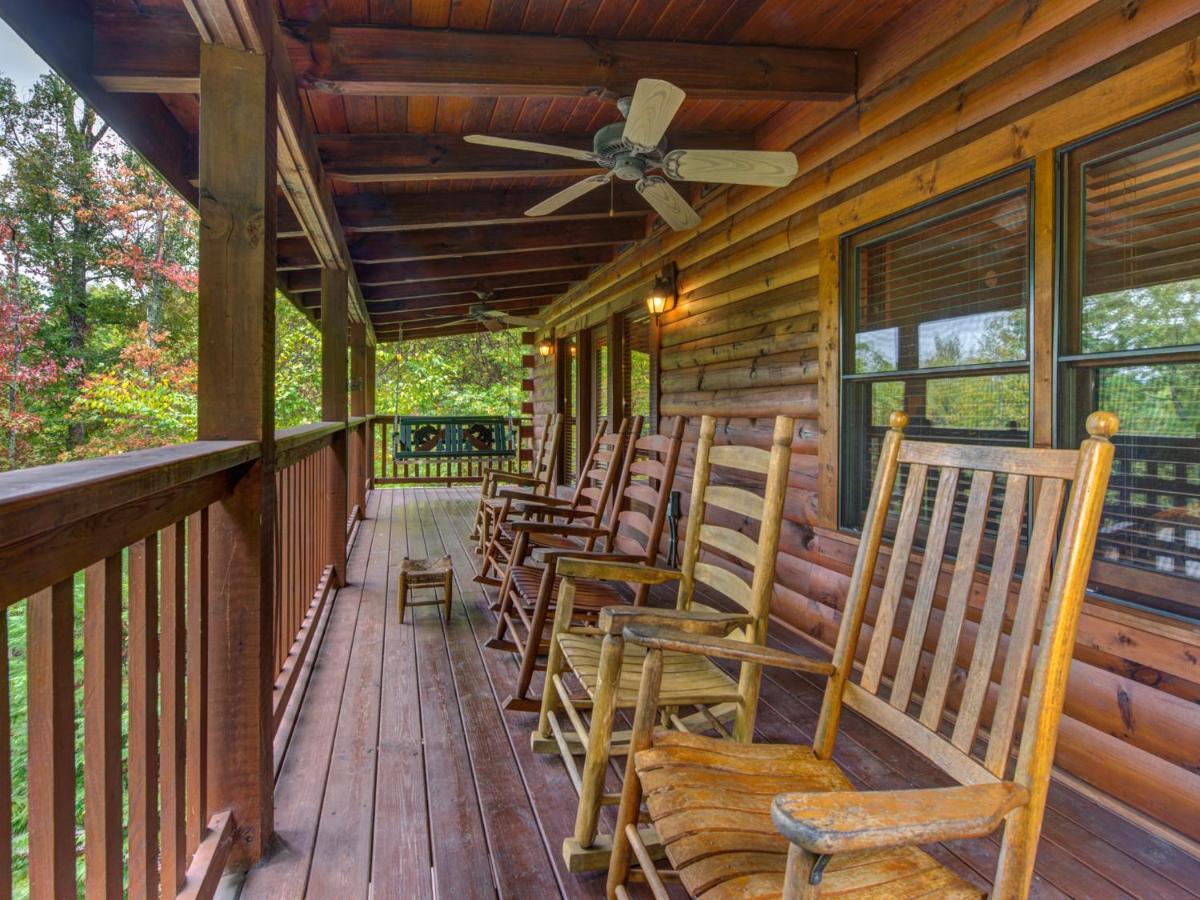 גטלינבורג Bear'S Corner, 3 Bedrooms, Wifi, Pool Table, Hot Tub, Wifi, Sleeps 10 מראה חיצוני תמונה
