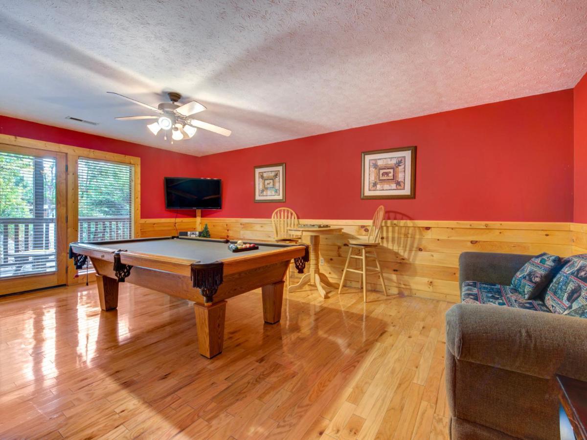 גטלינבורג Bear'S Corner, 3 Bedrooms, Wifi, Pool Table, Hot Tub, Wifi, Sleeps 10 מראה חיצוני תמונה